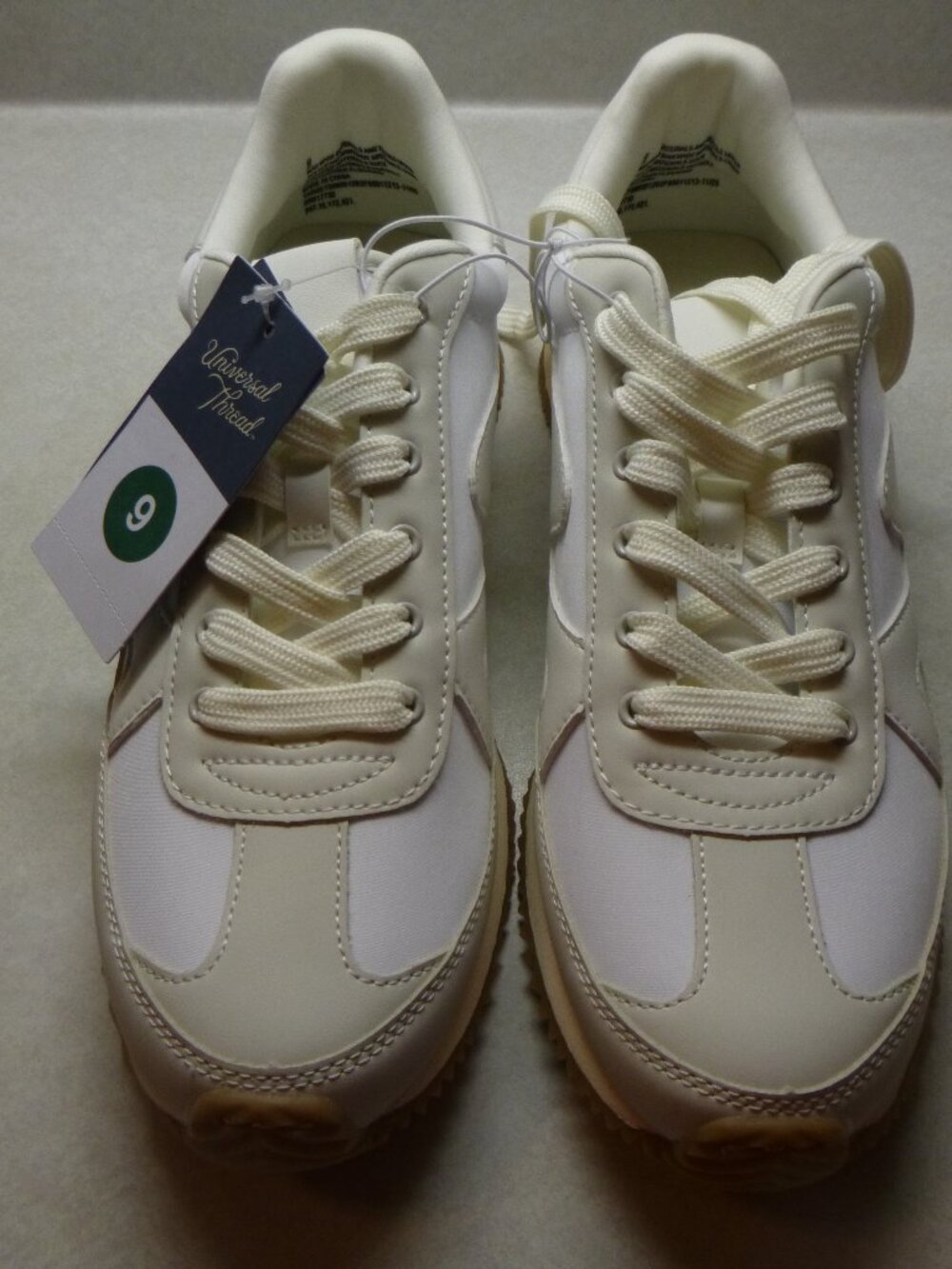 Ladies shoes